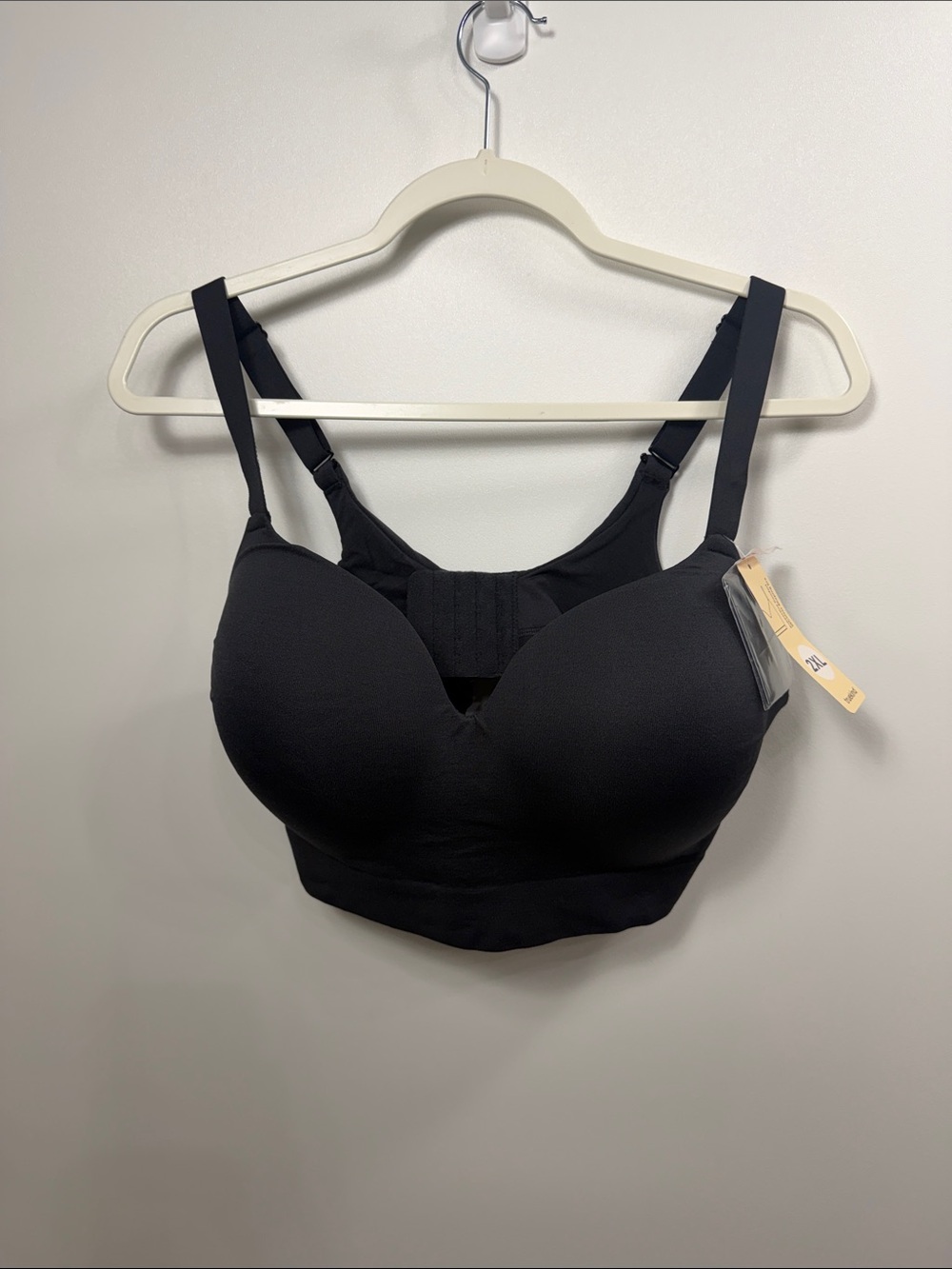 Truekind supportive comfort wireless shaping bra size 2 XL. NWT. Black.